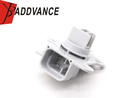 Hot Selling Automotive Grey Color 5 Pin Header Fuel Pump Male Connector