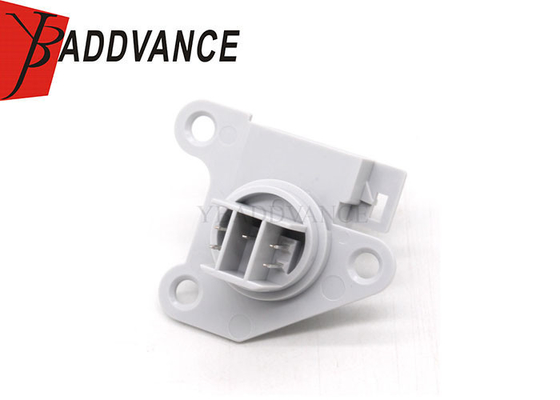 Hot Selling Automotive Grey Color 5 Pin Header Fuel Pump Male Connector