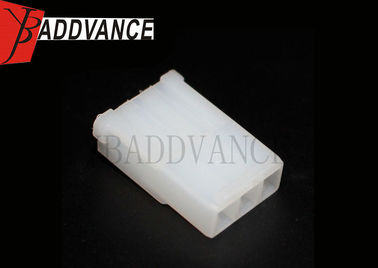 10A Electrical 3 Way Automotive Connector MG610205 Ket 090 Series White Color