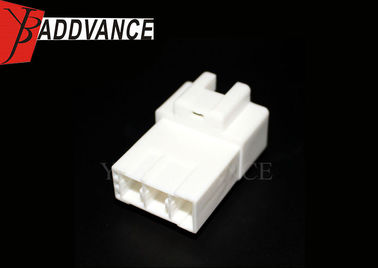 7282-3030 Automotive Electrical Connectors Tab Width 8.0 312mm White Male 3 Hole Connectors Housing